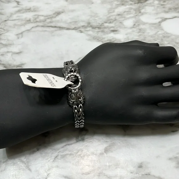 STAINLESS STEEL LION HEAD BRACELET SOLD BY CELTIC WOLF COMPANY NWT - Picture 6 of 10